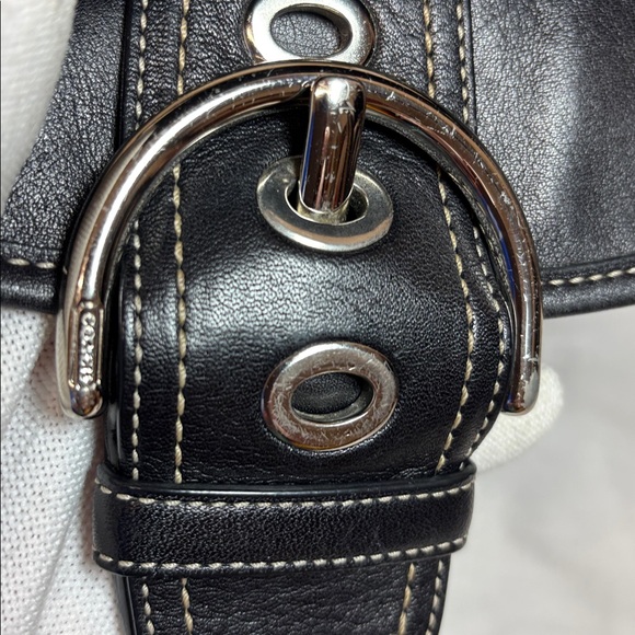 Coach Soho Baguette 2006 - Picture 17 of 17